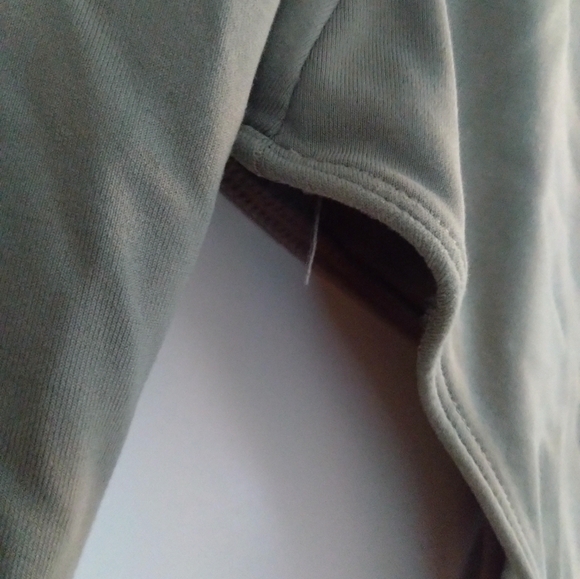 Babaton M grey/green bodysuit - Picture 15 of 15